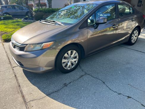 Used 2012 Honda Civic LX image 1