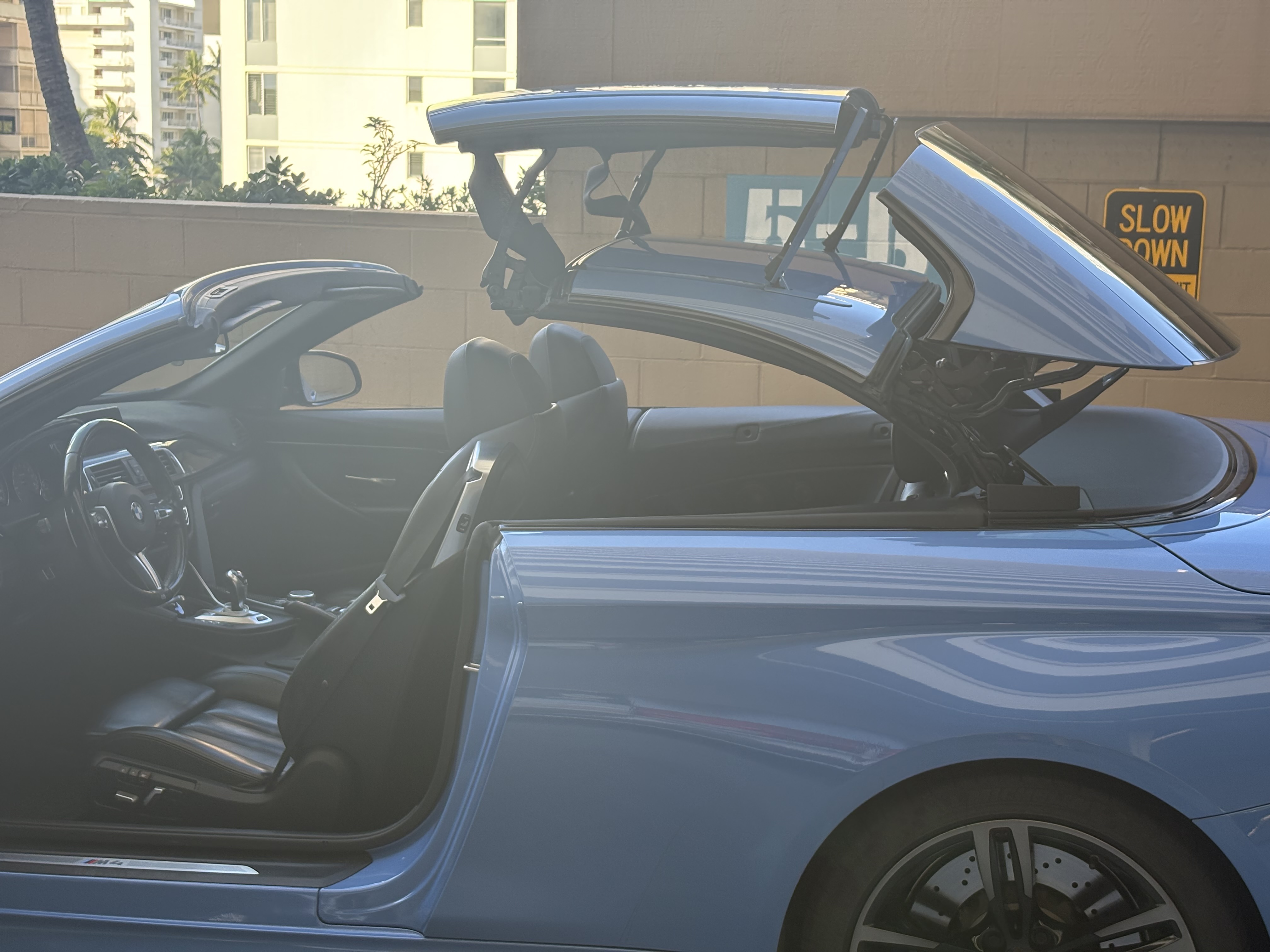 Used 2018 BMW M4 Convertible RWD image 9