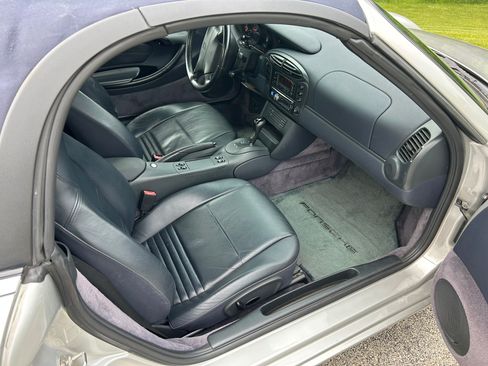 Used 1999 Porsche Boxster image 4