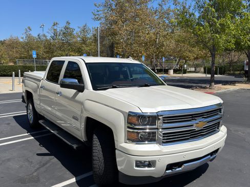 Used 2015 Chevrolet Silverado 1500 High Country AWD/4WD image 8