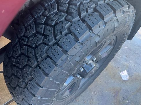 Used 2017 RAM 2500 Laramie w/ Sport Appearance Group image 13