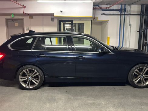 Used 2017 BMW 330i xDrive Wagon image 6