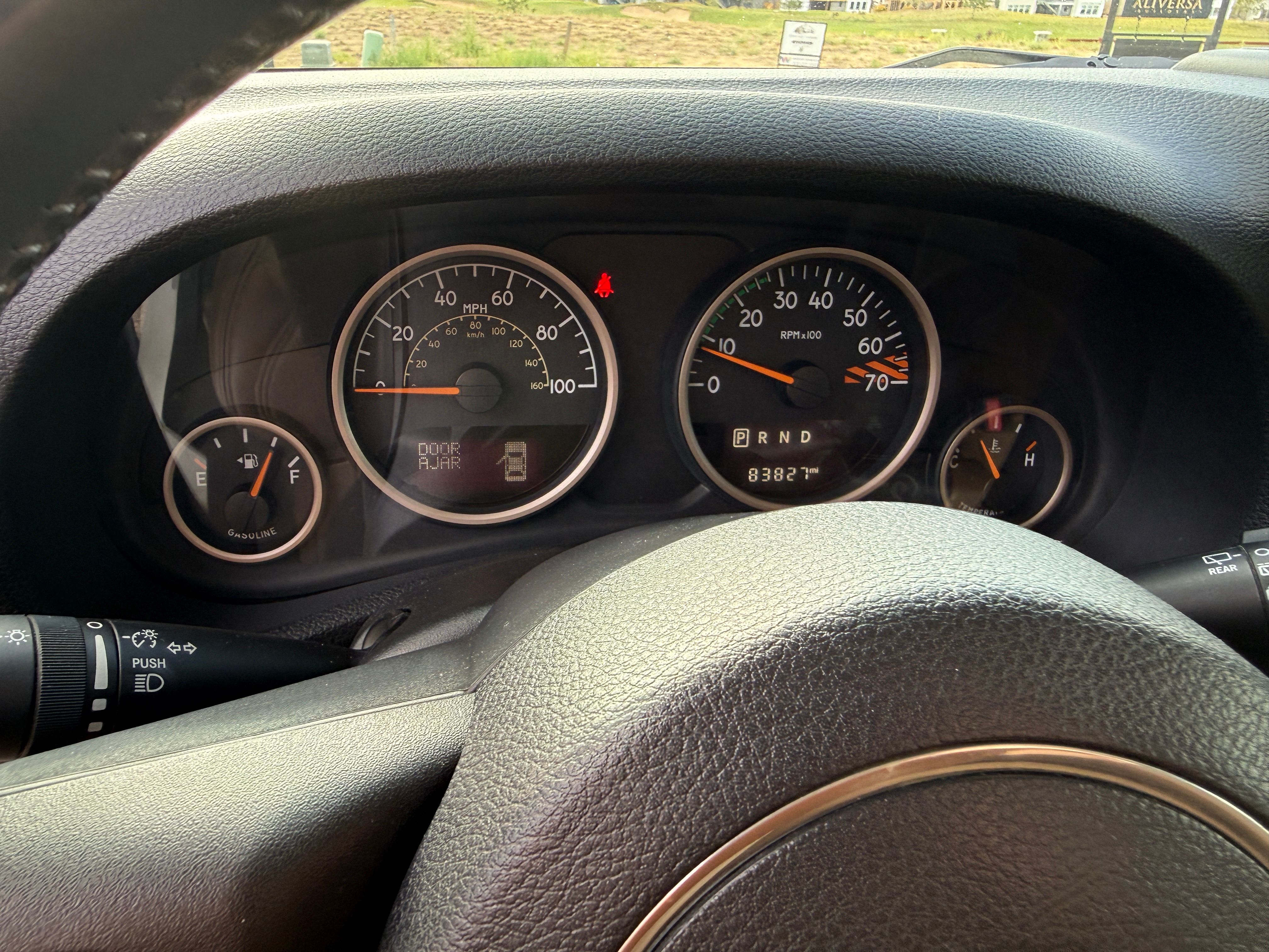 Used 2017 Jeep Wrangler Unlimited Sahara AWD/4WD image 16