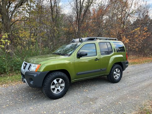 Used 2012 Nissan Xterra PRO-4X image 1