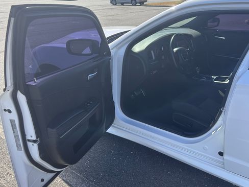 Used 2021 Dodge Charger GT w/ Driver Convenience Group image 4