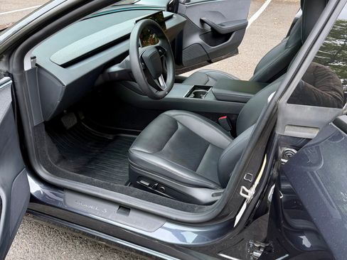 Used 2024 Tesla Model 3 Standard Range RWD image 23