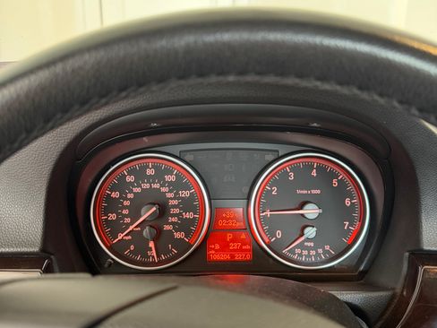 Used 2011 BMW 328i xDrive Sedan image 9