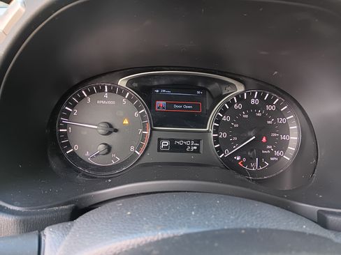 Used 2013 Nissan Pathfinder SL image 5