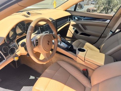 Used 2014 Porsche Panamera image 5