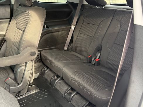 Used 2017 GMC Acadia SLE w/ Driver Alert Package I image 17