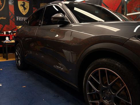 Used 2021 Ford Mustang Mach-E Select w/ Comfort/Appearance Package image 10