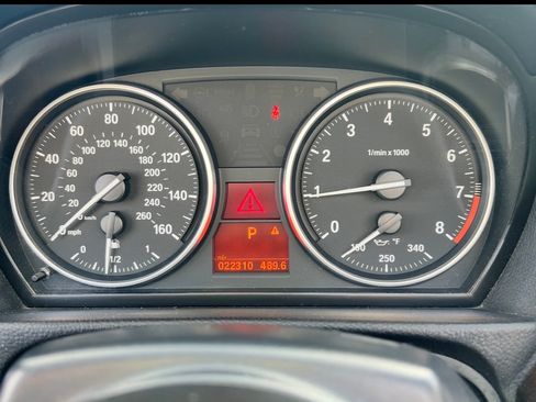 Used 2012 BMW 328i Convertible image 16