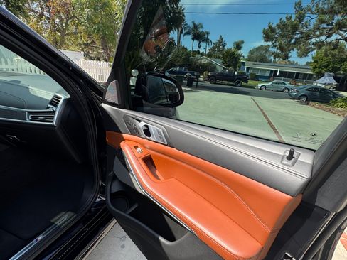 Used 2021 BMW X7 xDrive40i w/ M Sport Package image 20