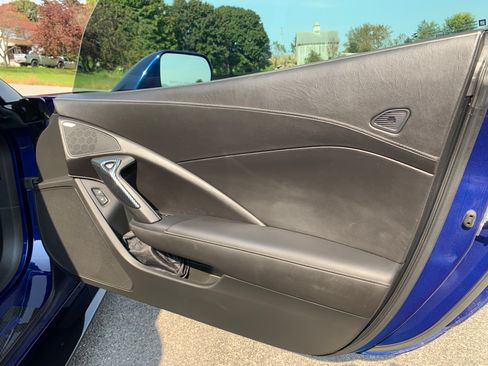 Used 2016 Chevrolet Corvette Z06 w/ 3LZ Preferred Equipment Group RWD image 15