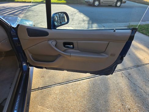 Used 2001 BMW Z3 3.0i image 9