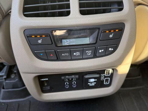 Used 2019 Honda Pilot Elite image 13