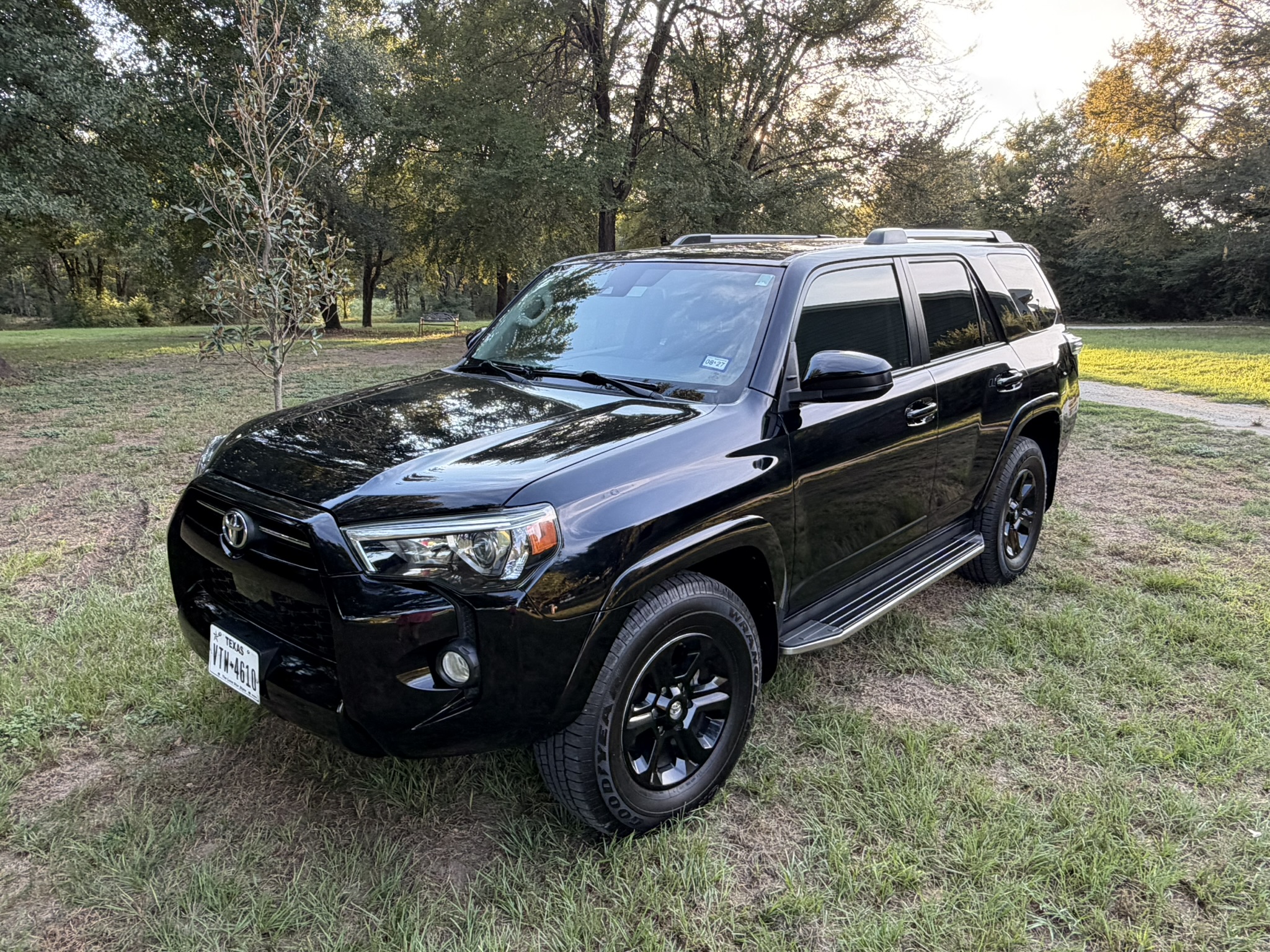 Used 2020 Toyota 4Runner SR5 RWD image 21