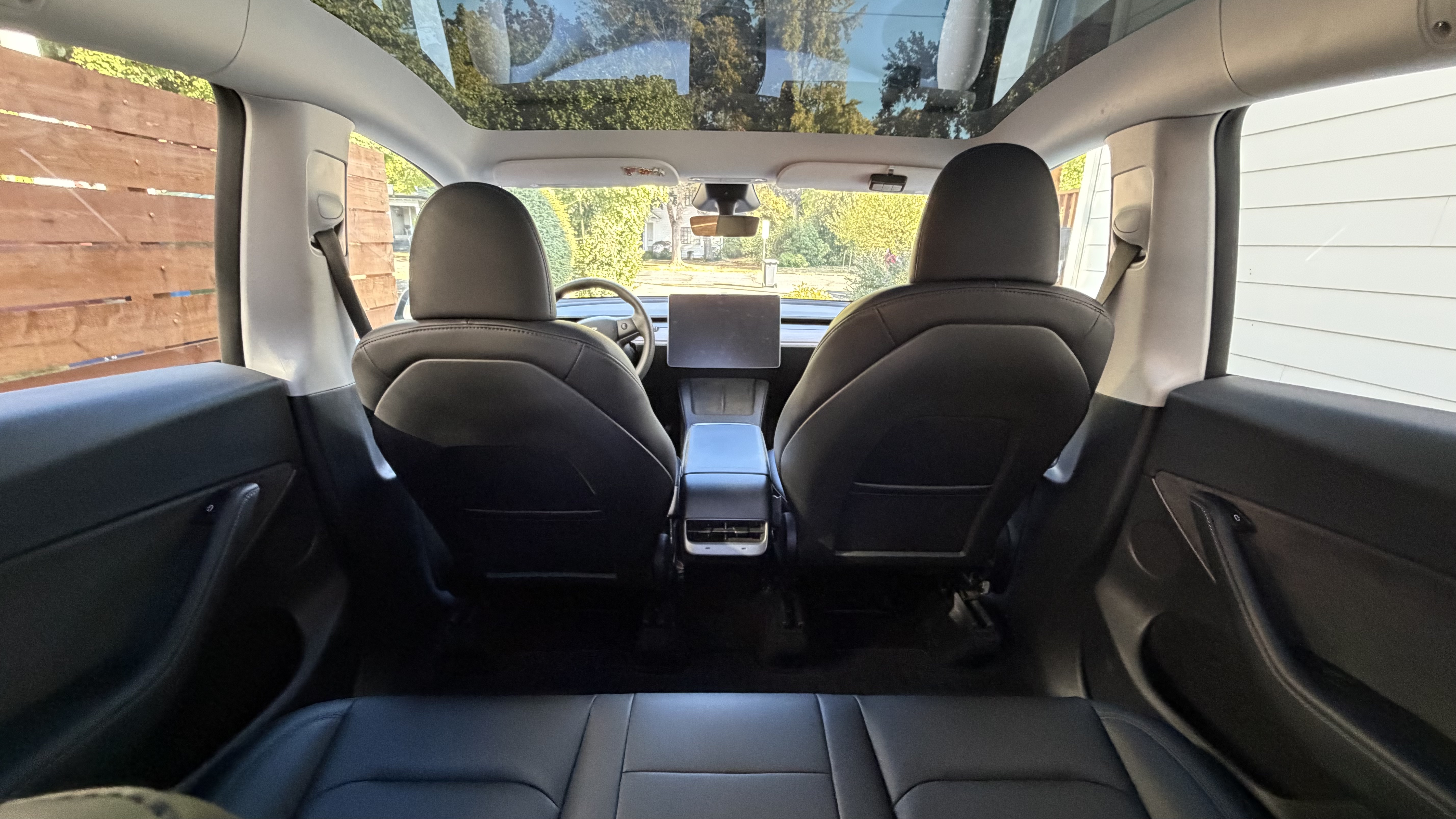 Used 2025 Tesla Model Y Long Range AWD/4WD image 26