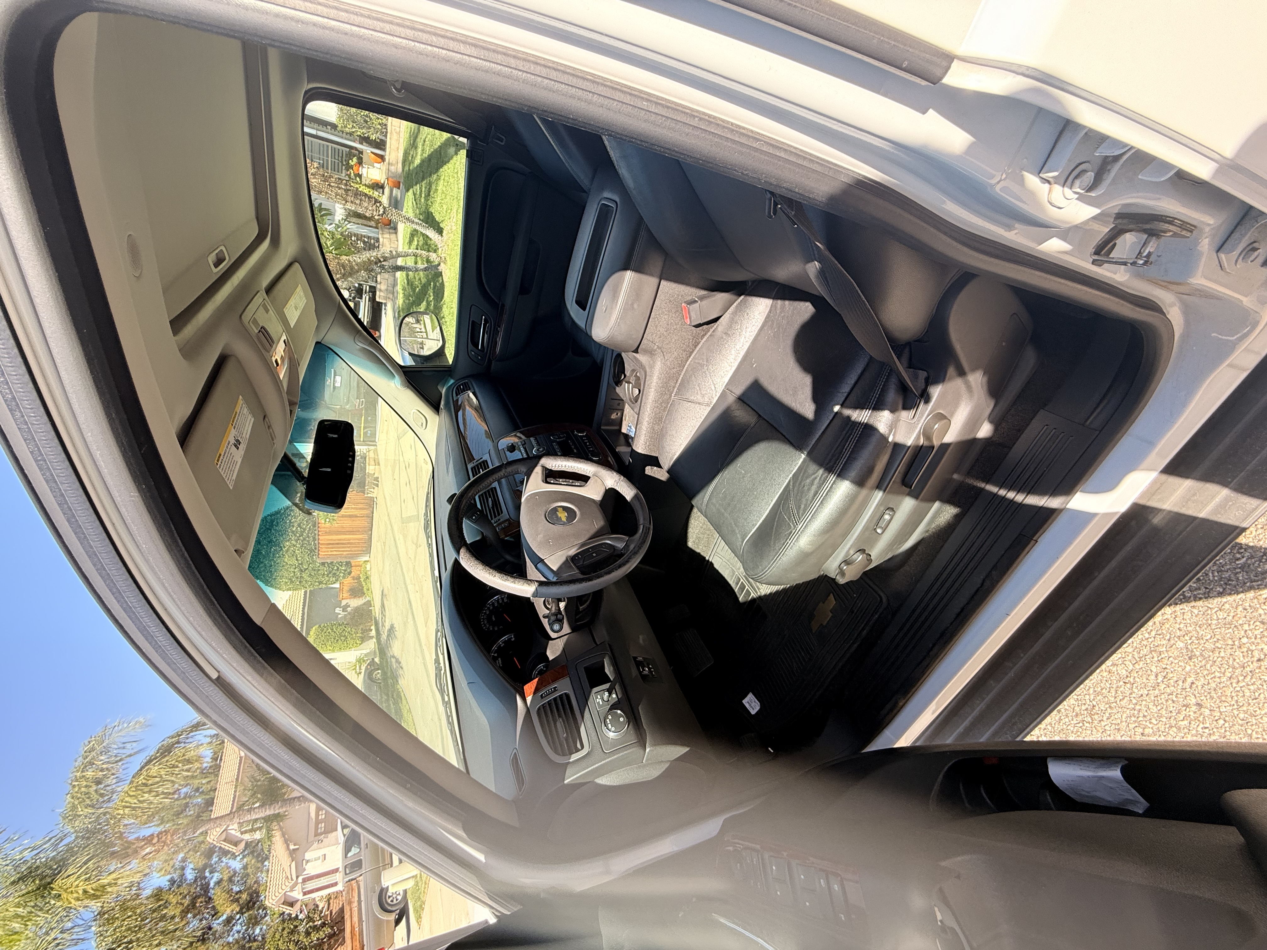 Used 2013 Chevrolet Suburban LT w/ All-Star Edition RWD image 6