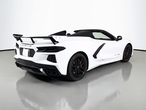 Used 2023 Chevrolet Corvette Stingray Preferred Conv w/ Z51 Performance Package image 8