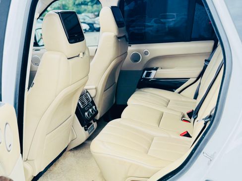 Used 2017 Land Rover Range Rover HSE AWD/4WD image 11