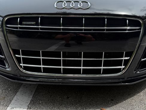 Used 2011 Audi R8 V10 AWD/4WD image 13