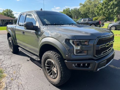 Used 2020 Ford F150 Raptor w/ Equipment Group 802A Luxury AWD/4WD image 2