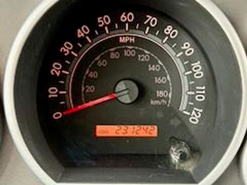 Used 2016 Toyota Sequoia SR5 image 24