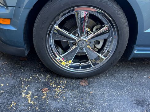 Used 2006 Ford Mustang GT Premium image 12