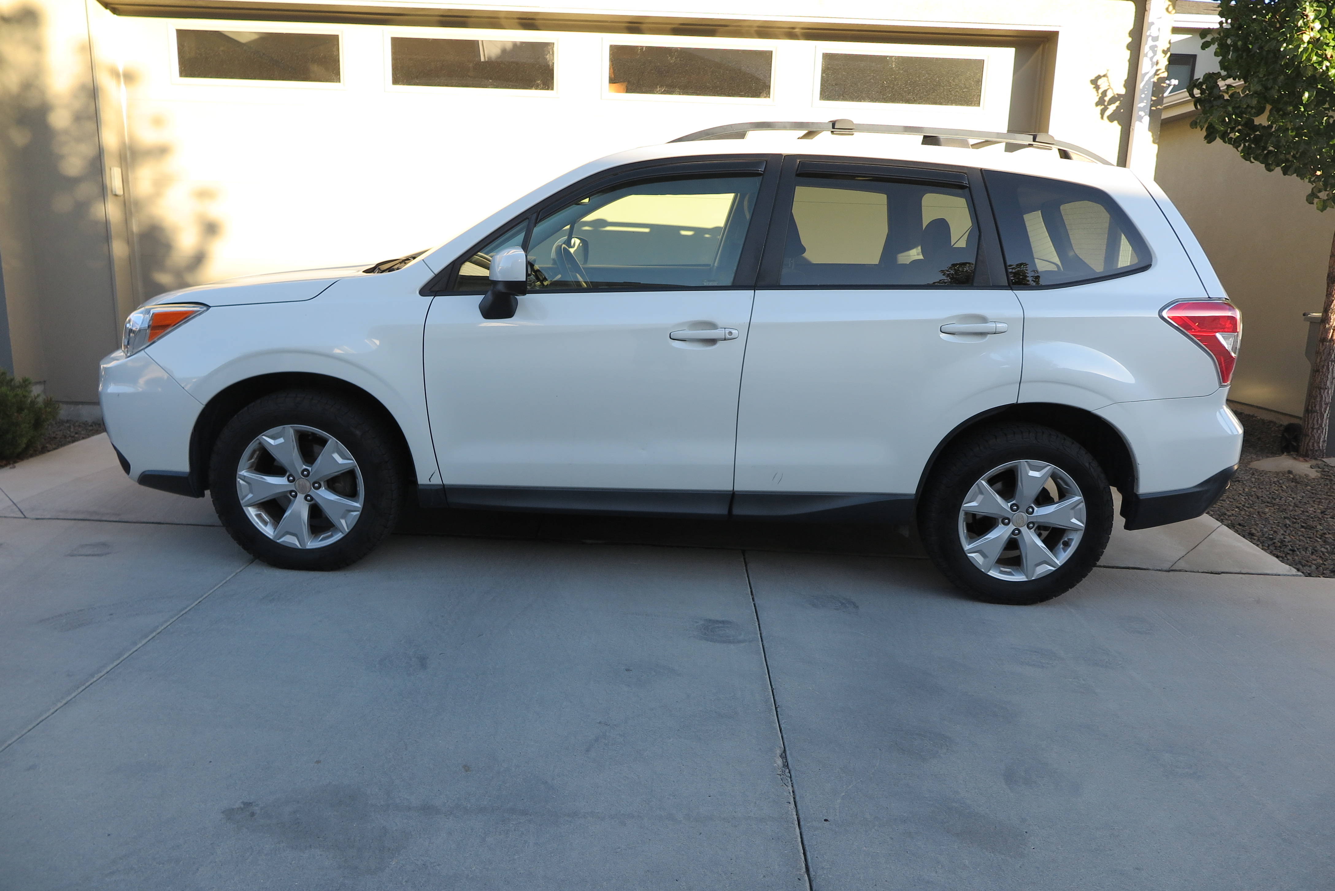Used 2016 Subaru Forester 2.5i Premium AWD/4WD image 11