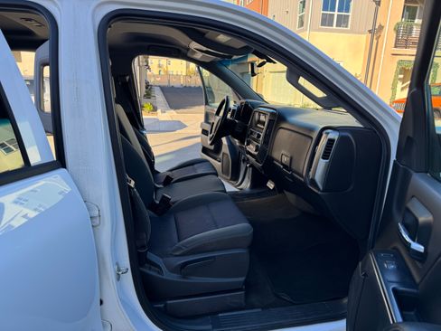 Used 2014 Chevrolet Silverado 1500 LT image 4