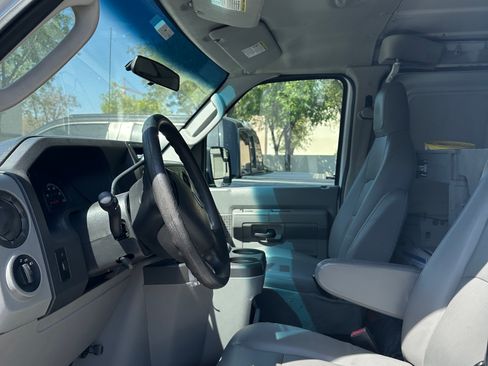 Used 2011 Ford E-150 and Econoline 150 w/ Commercial Cargo Van Pkg RWD image 9