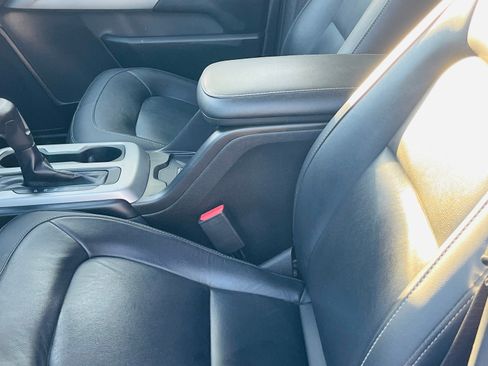 Used 2021 Chevrolet Colorado ZR2 image 12