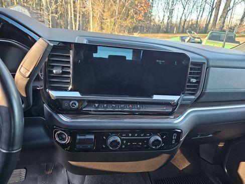 Used 2024 Chevrolet Silverado 2500 LT w/ All Star Edition image 12