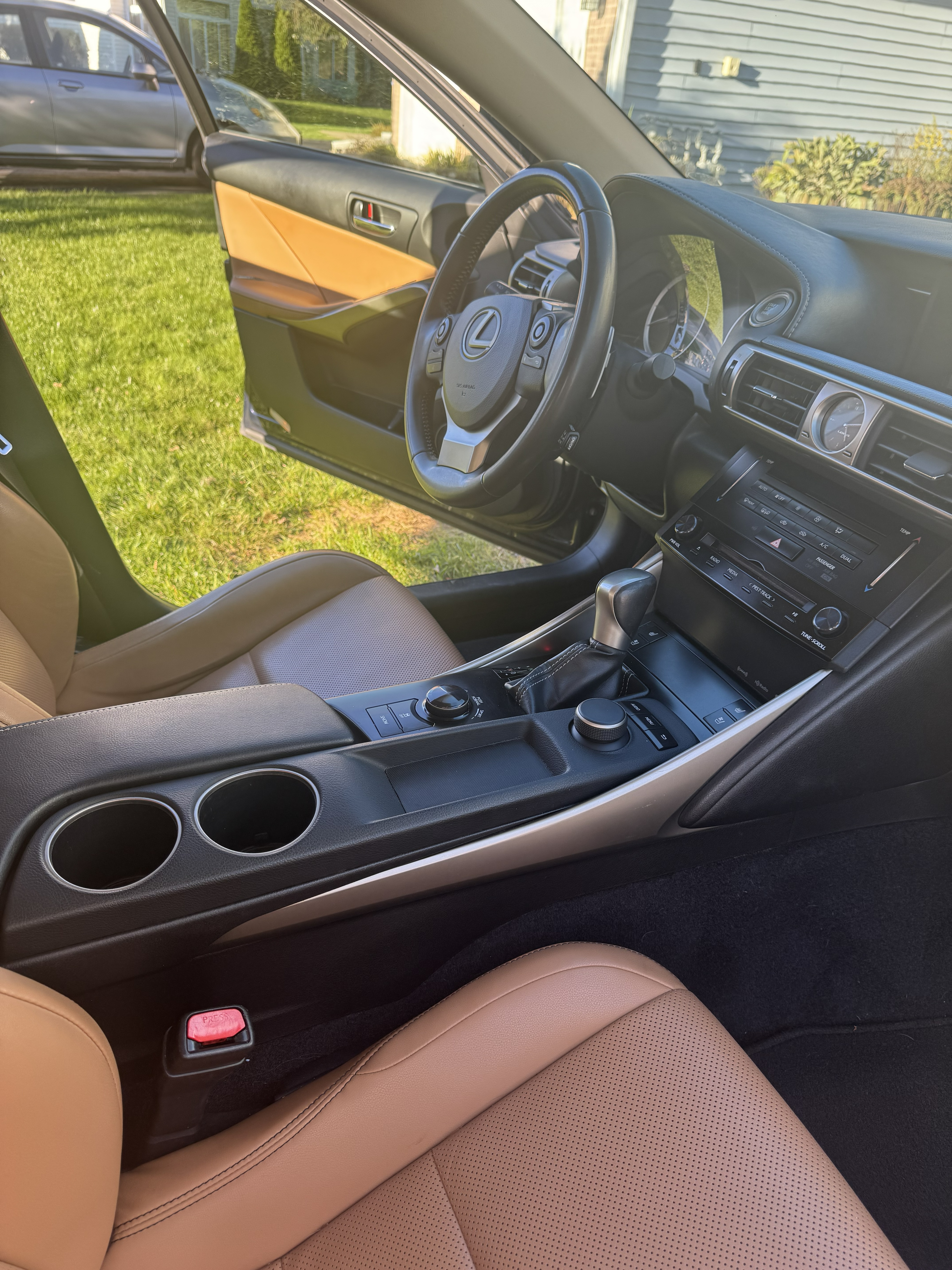 Used 2014 Lexus IS 250 AWD w/ Premium Package image 21