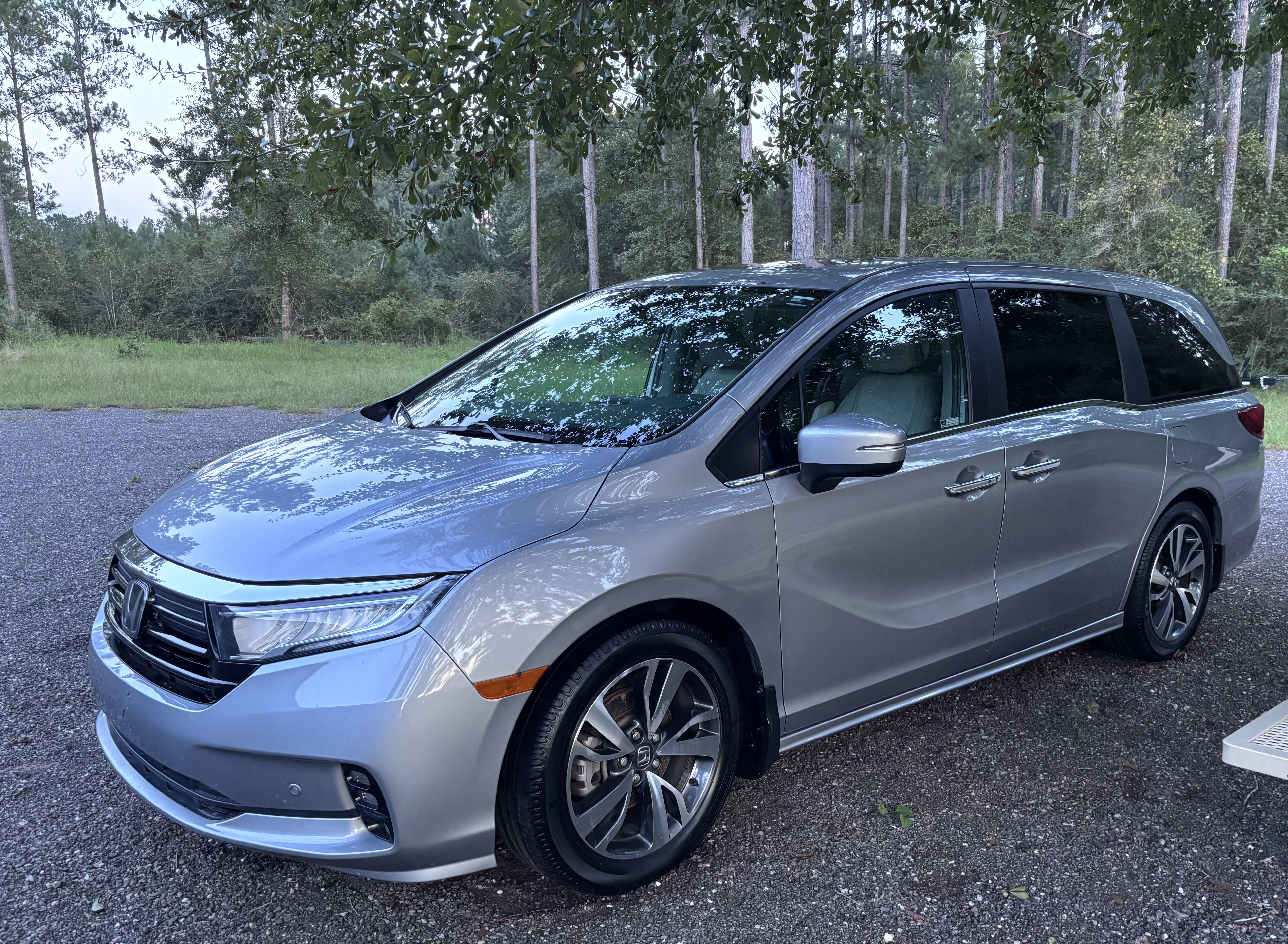 Used 2023 Honda Odyssey Touring image 1