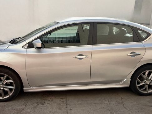 Used 2014 Nissan Sentra SR image 9