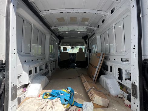 Used 2023 Ford Transit 250 Medium Roof RWD image 6