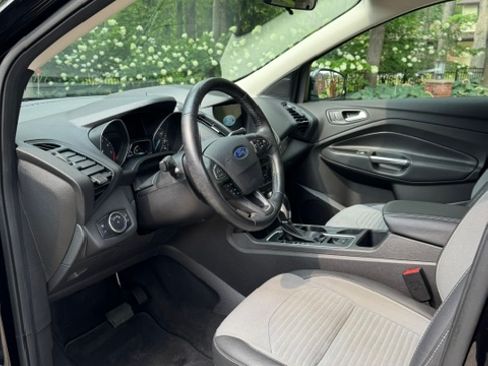 Used 2019 Ford Escape SE AWD/4WD image 8
