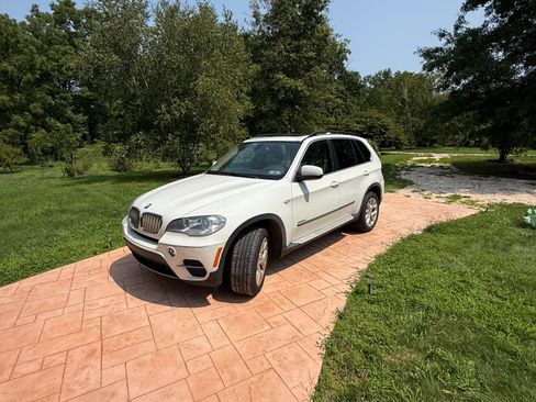 Used 2013 BMW X5 xDrive35i AWD/4WD image 1