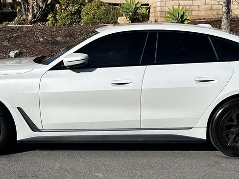 Used 2022 BMW i4 eDrive40 image 10