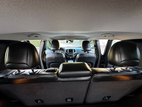 Used 2014 Jeep Cherokee Limited w/ Technology Group image 16