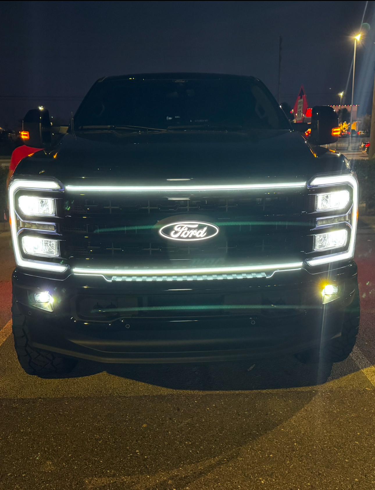 Used 2024 Ford F250 Lariat w/ Lariat Ultimate Package AWD/4WD image 6