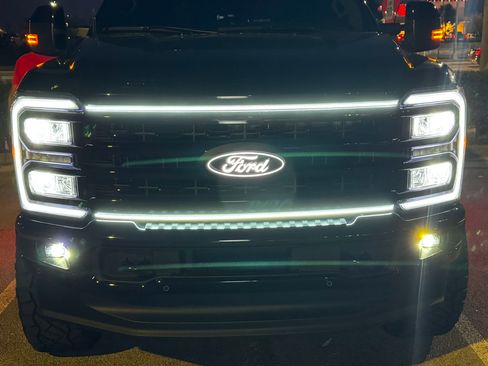 Used 2024 Ford F250 Lariat w/ Lariat Ultimate Package image 5