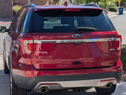 Used 2016 Ford Explorer Limited image 10