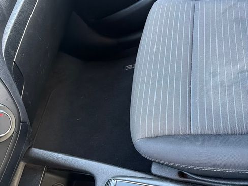 Used 2018 Kia Forte LX w/ LX Popular Package image 13