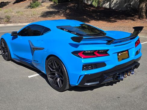 Used 2024 Chevrolet Corvette Z06 w/ Z07 Performance Package image 10