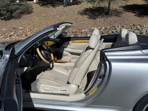 Used 2002 Lexus SC 430 Convertible image 5