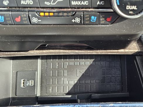 Used 2020 Ford Expedition Limited w/ Equipment Group 302A image 14