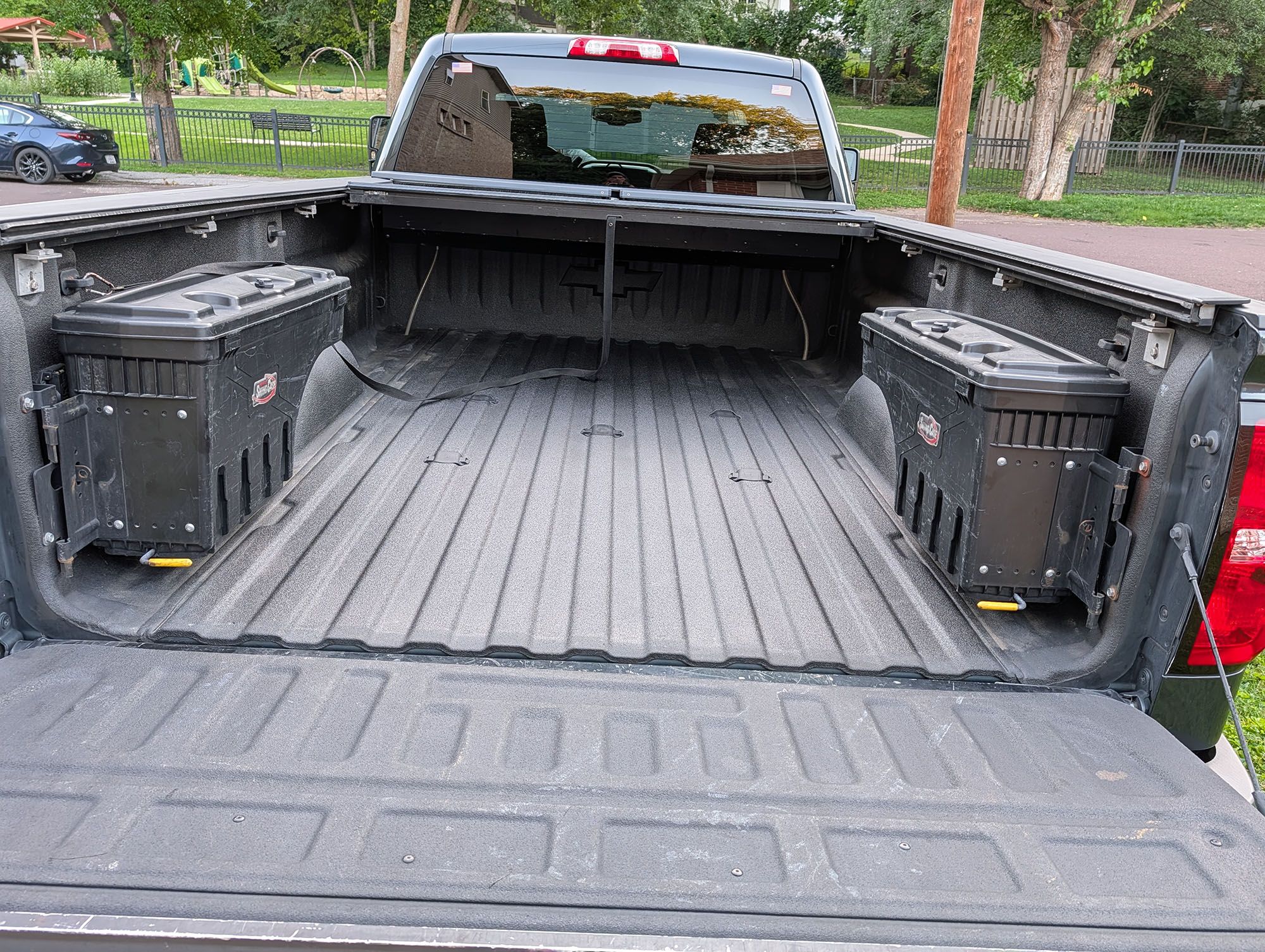 Used 2017 Chevrolet Silverado 2500 LT AWD/4WD image 9